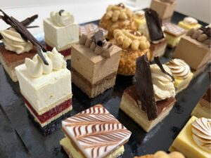 Une Histoire Sans Faim boutique traiteur pâtissier par Clément Charlier vice champion du monde traiteur dans le Vaucluse, Luberon, PACA