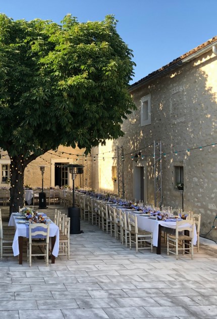 location site évènement vaucluse luberon au pied de Bonnieux