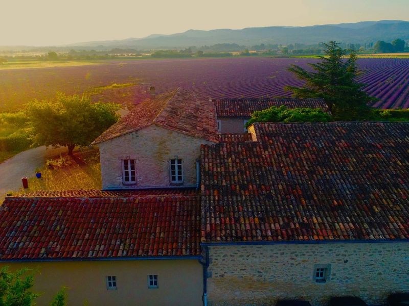 location site évènement vaucluse luberon au pied de Bonnieux