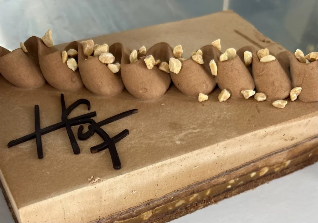 Faire appel à notre service traiteur pour votre gâteau d'anniversaire dans le Vaucluse, Luberon