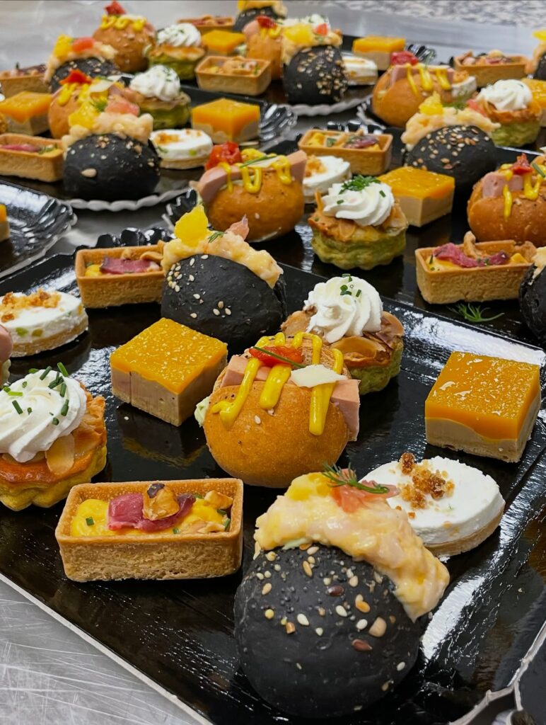 636865529_18001861064896867_4432452524273332505_n Traiteur à Gordes évènements